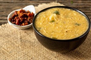 Saiba como fazer caldo de mandioca