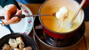 Receita de fondue em casa, com queijo